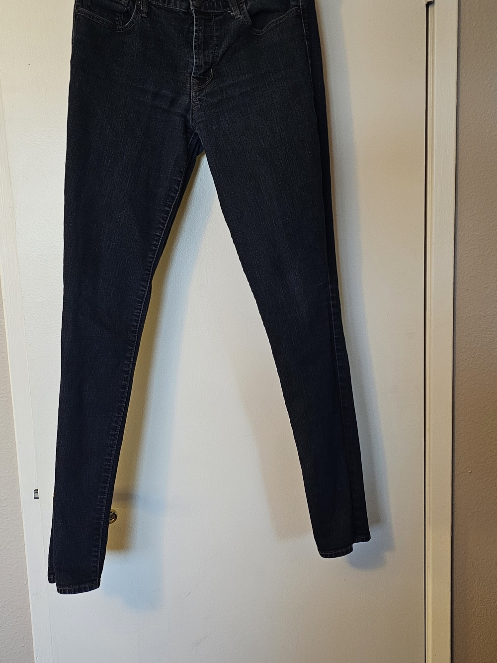 Old Navy Original Mid-Rise Skinny Jeans — Size 8